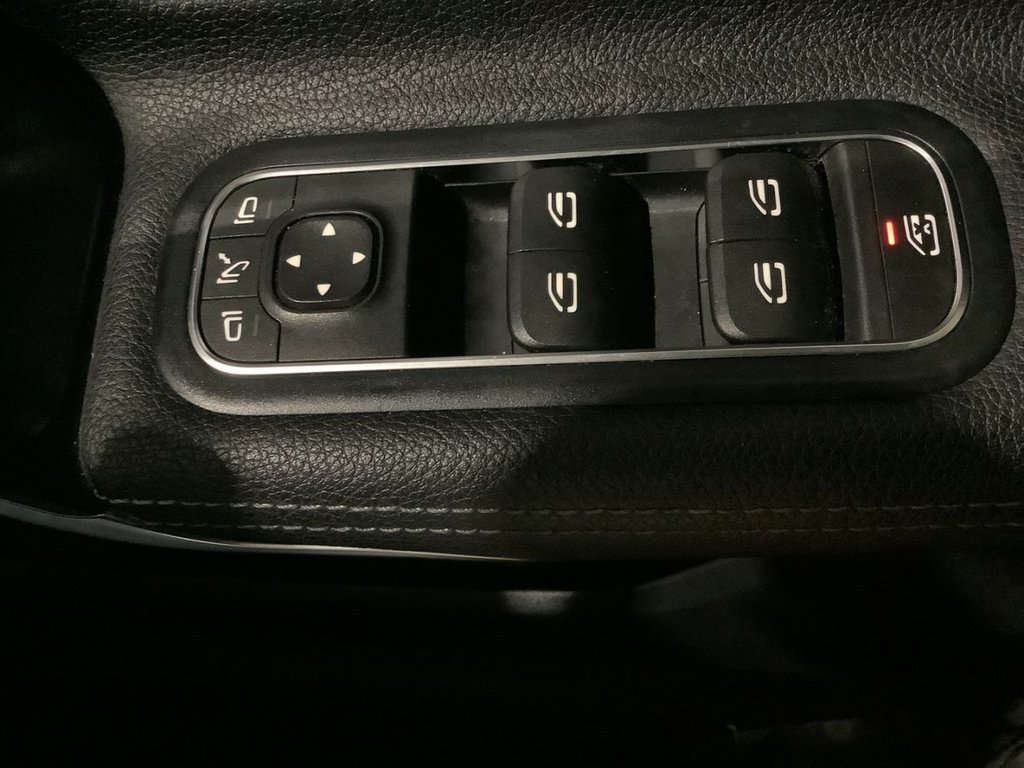 Used Mercedes-Benz A-Class 2018 for sale - 77936372: Photo 25