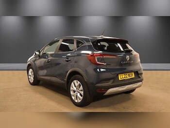 Used Renault Captur 2022 for sale - 78449972: Photo