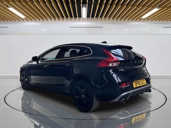 Used Volvo V40 2018 for sale - 78760513: Photo