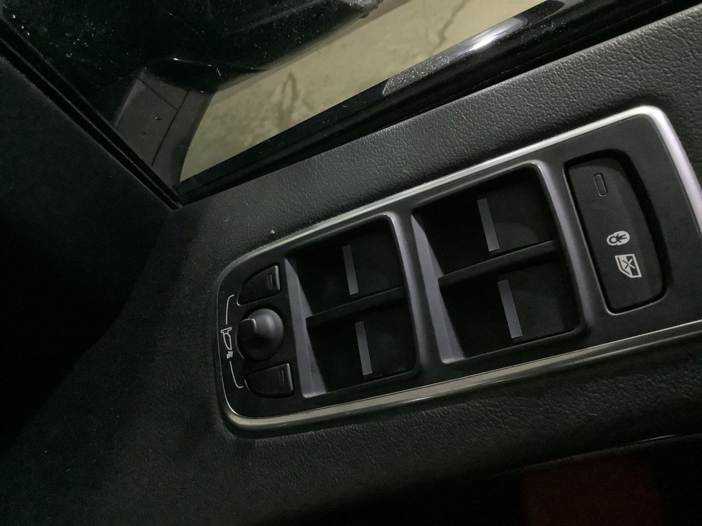Used Jaguar F-Pace 2017 for sale - 76111862: Photo 20