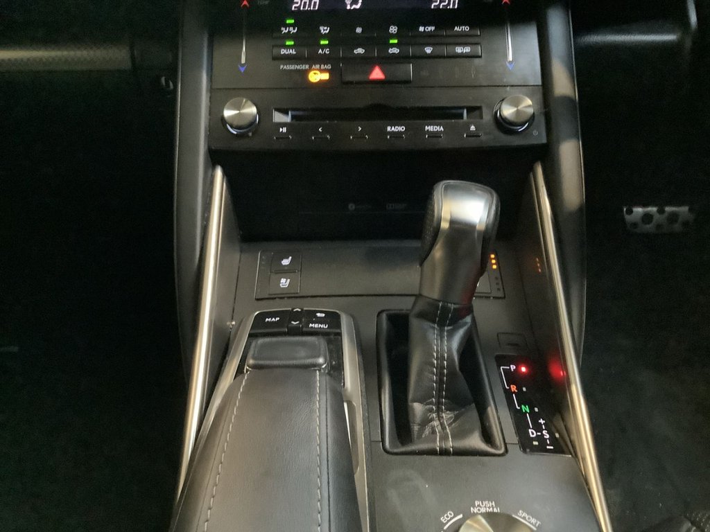 Used Lexus IS 2017 for sale - 76900362: Photo 17