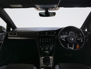 Used Volkswagen Golf 2018 for sale - 79269891: Photo