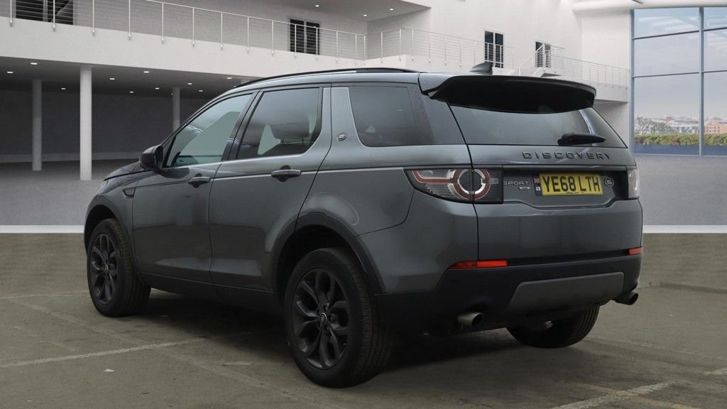 Used Land Rover Discovery Sport 2019 for sale - 77594631: Photo 3