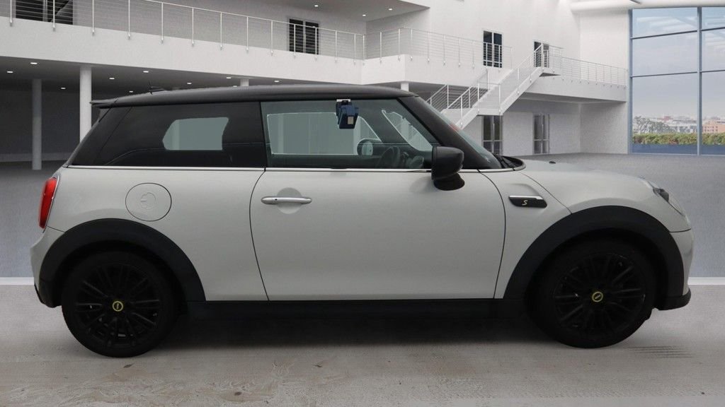 Used MINI Hatch 2022 for sale - 77356763: Photo 5