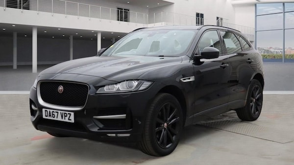 Used Jaguar F-Pace 2017 for sale - 76256717: Photo 2