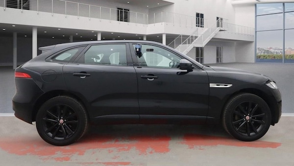 Used Jaguar F-Pace 2017 for sale - 76256717: Photo 5