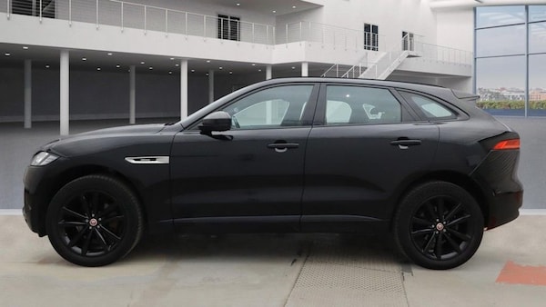 Used Jaguar F-Pace 2017 for sale - 76256717: Photo 6