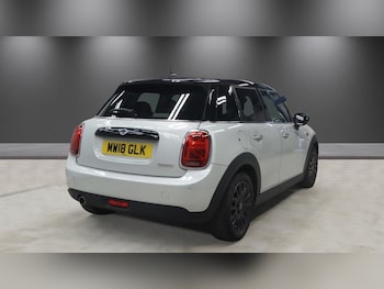 Used MINI Hatch 2018 for sale - 79221988: Photo