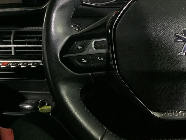 Used Peugeot 208 2020 for sale - 76010442: Photo 17