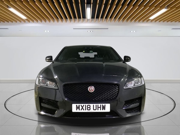 Used Jaguar XF 2018 for sale - 76241347: Photo 2