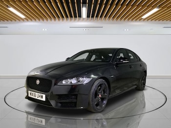 Used Jaguar XF 2018 for sale - 76241347: Photo 4