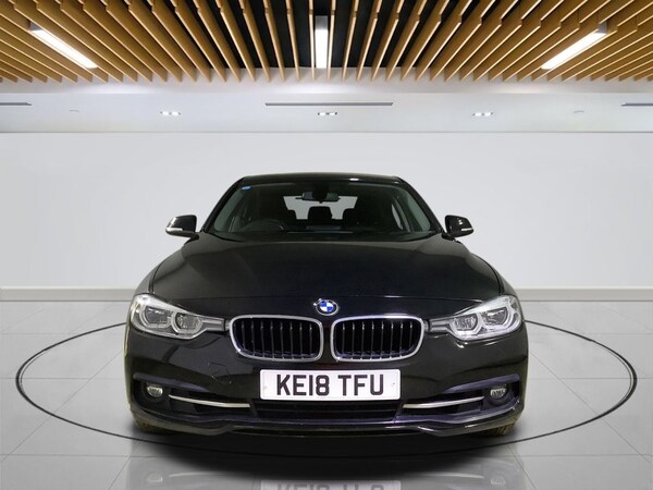 Used BMW 3 Series 2018 for sale - 76202613: Photo 2