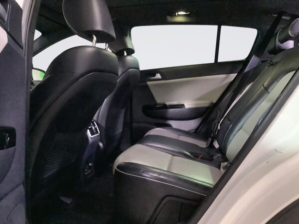 Used Kia Sportage 2017 for sale - 76048660: Photo 10