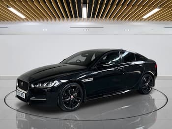 Used Jaguar XE 2017 for sale - 79763973: Photo