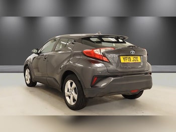 Used Toyota C-HR 2019 for sale - 78445117: Photo