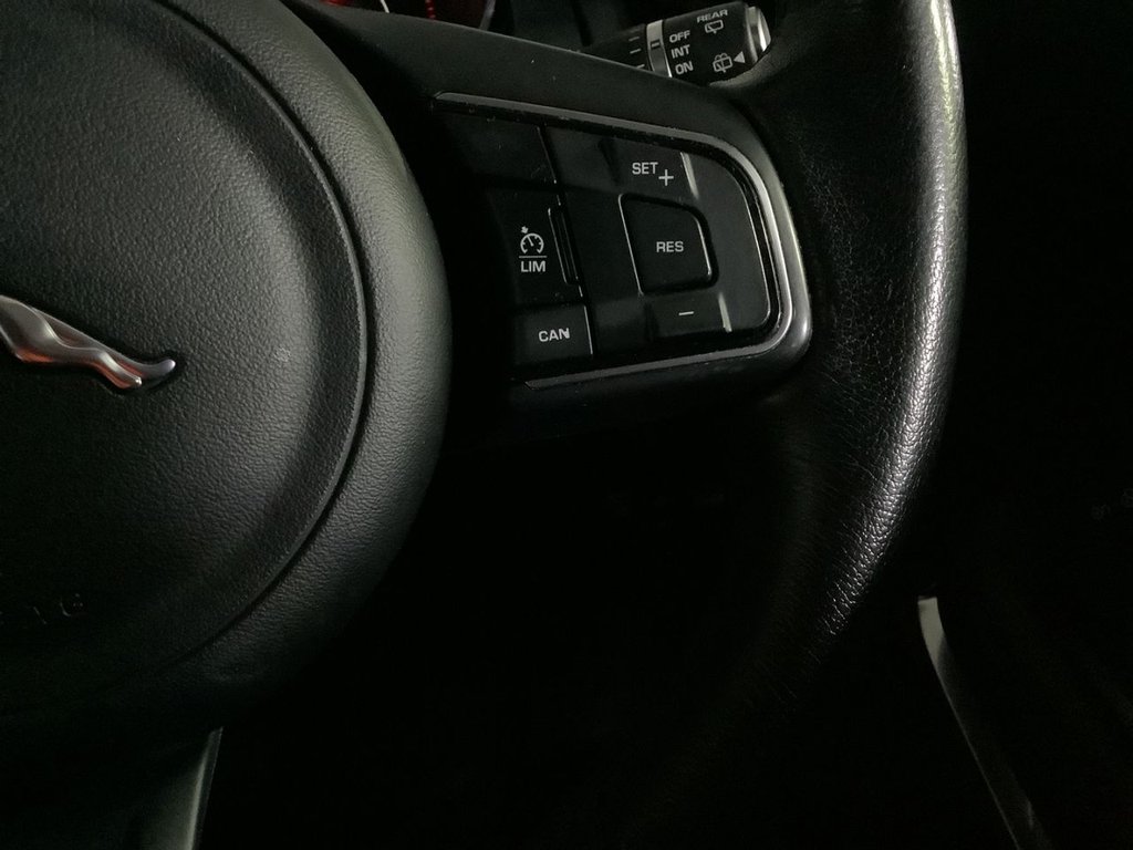 Used Jaguar E-Pace 2018 for sale - 76333452: Photo 19