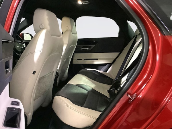 Used Jaguar XF 2015 for sale - 76202593: Photo 13