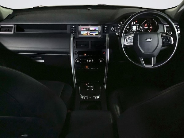 Used Land Rover Discovery Sport 2018 for sale - 76190851: Photo 3