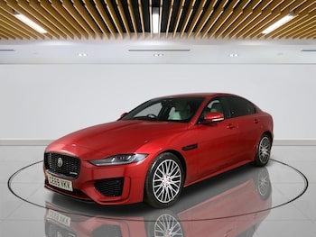 Used Jaguar XE 2019 for sale - 75359187: Photo
