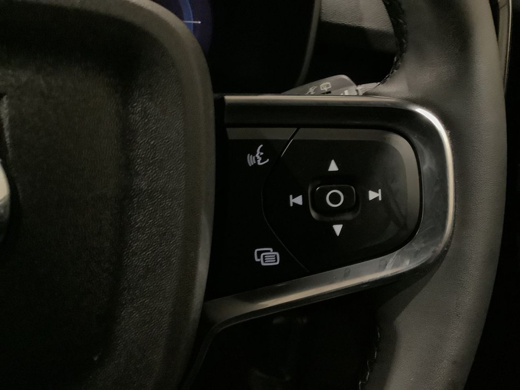 Used Volvo XC40 2022 for sale - 77849780: Photo 19