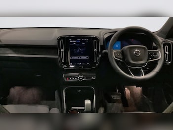 Used Volvo XC40 2022 for sale - 77849780: Photo