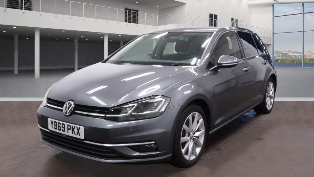 Used Volkswagen Golf 2019 for sale - 77211874: Photo 2