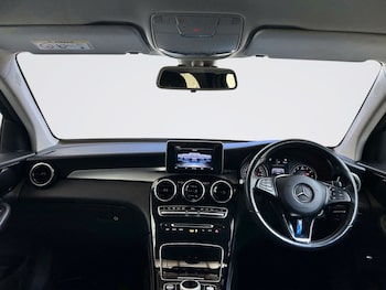Used Mercedes-Benz GLC 2019 for sale - 78607705: Photo
