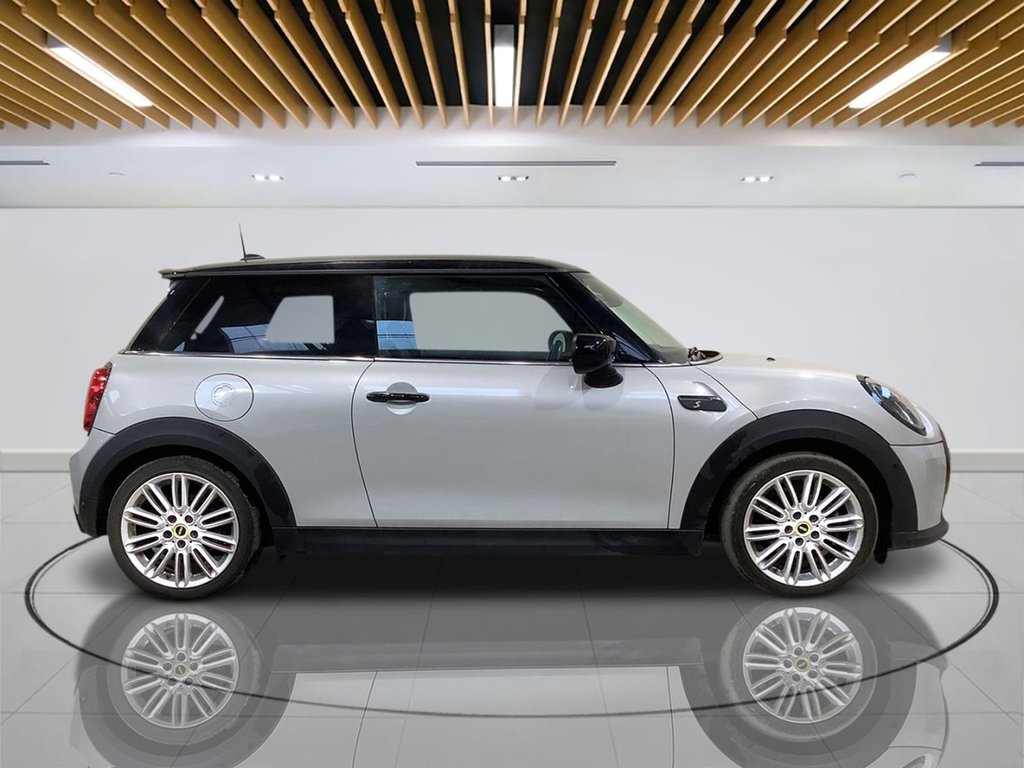 Used MINI Hatch 2022 for sale - 77976389: Photo 8