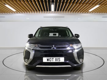 Used Mitsubishi Outlander 2017 for sale - 76496003: Photo