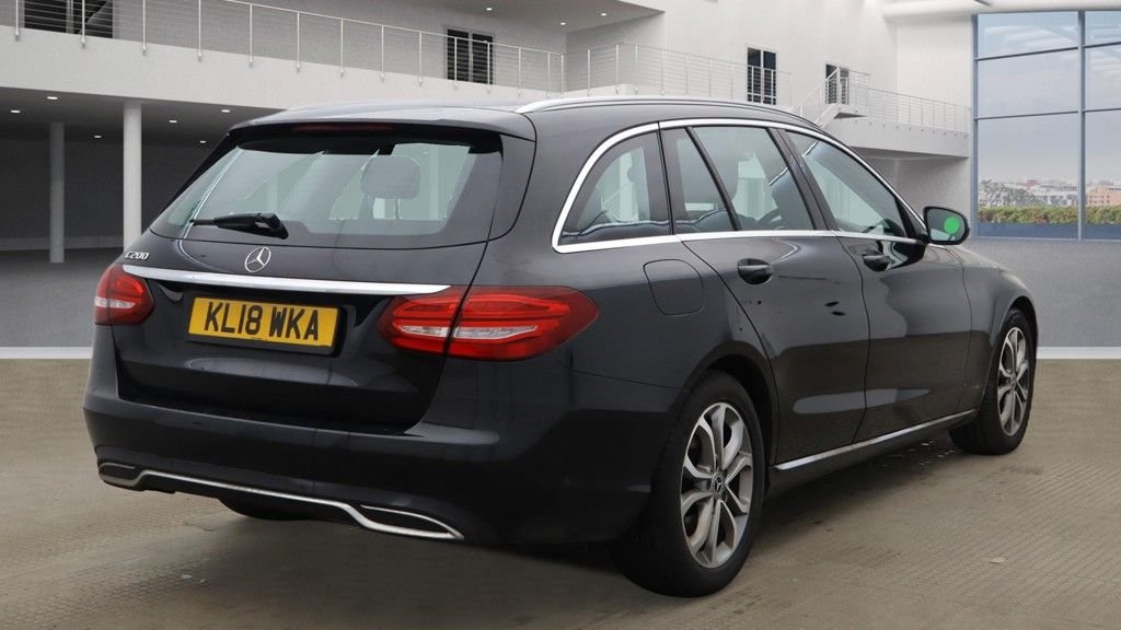 Used Mercedes-Benz C Class 2018 for sale - 77747889: Photo 10