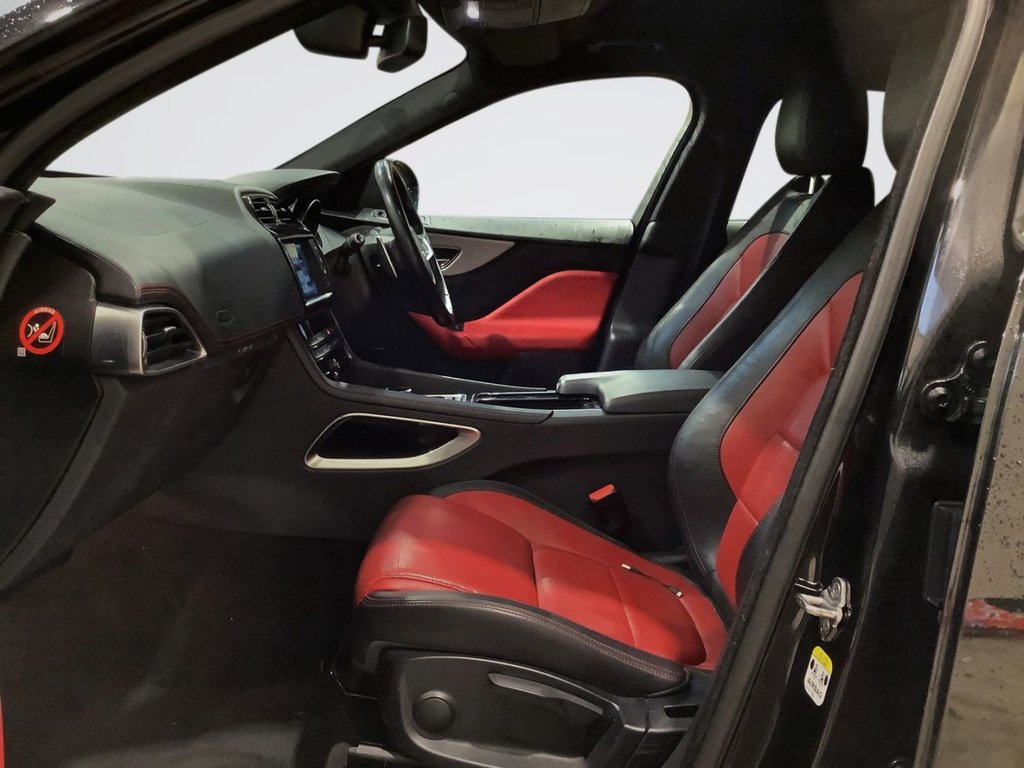 Used Jaguar F-Pace 2018 for sale - 77132969: Photo 10
