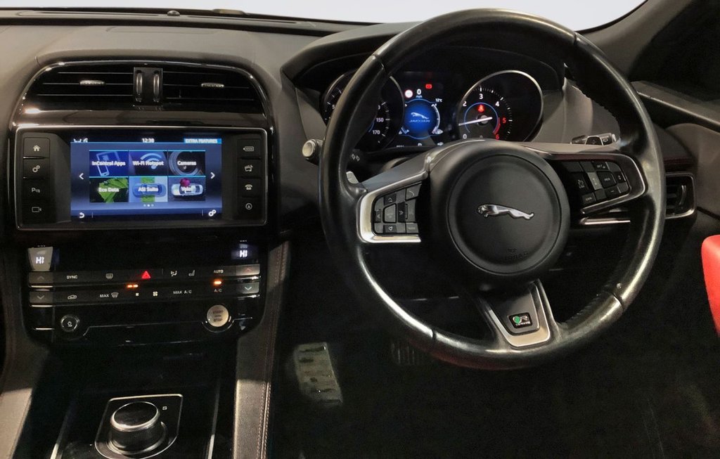 Used Jaguar F-Pace 2018 for sale - 77132969: Photo 14