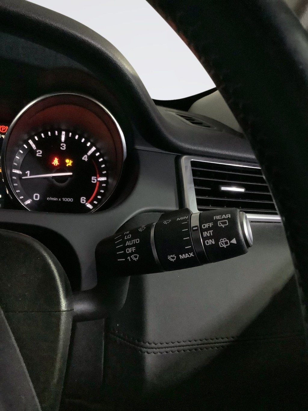 Used Land Rover Discovery Sport 2015 for sale - 76439372: Photo 22