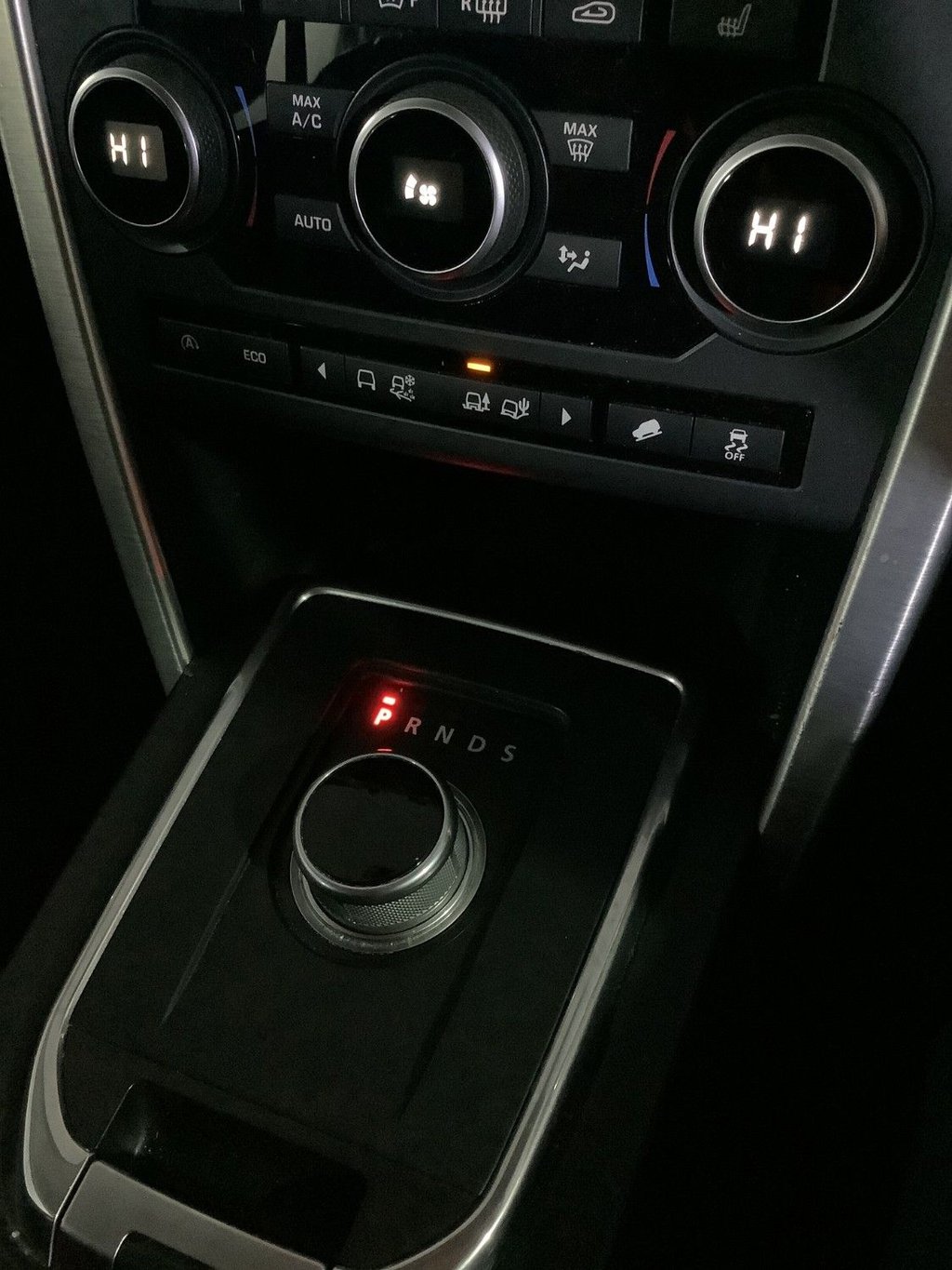 Used Land Rover Discovery Sport 2015 for sale - 76439372: Photo 26