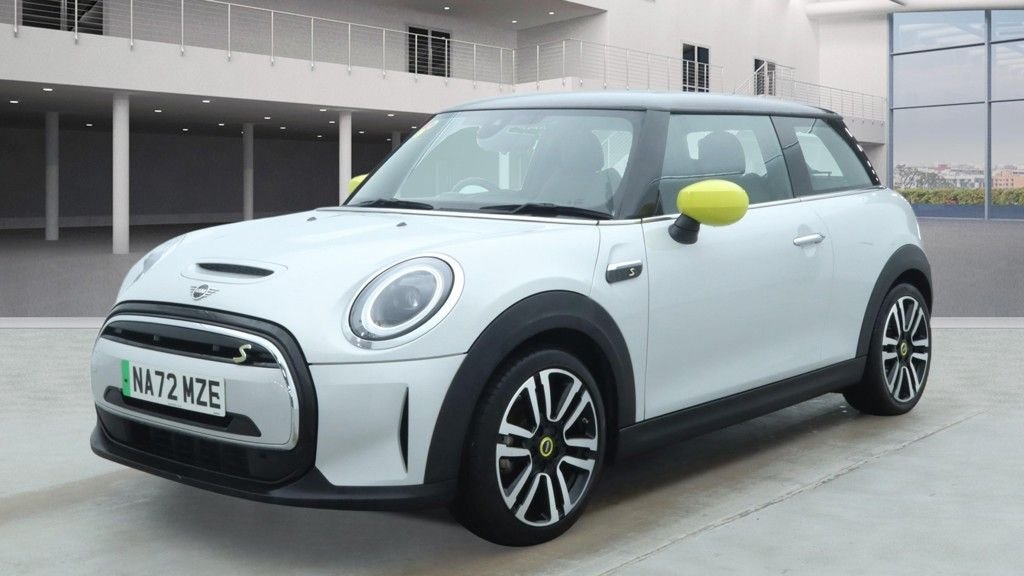 Used MINI Hatch 2023 for sale - 77369643: Photo 2