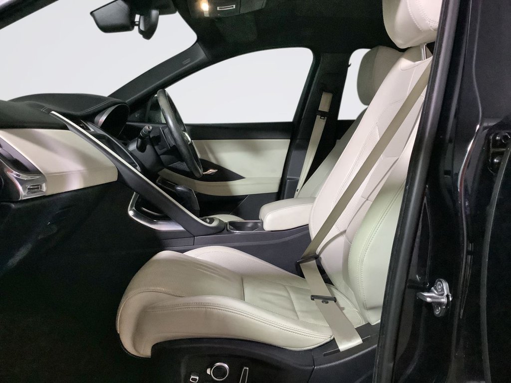 Used Jaguar E-Pace 2018 for sale - 76563329: Photo 12