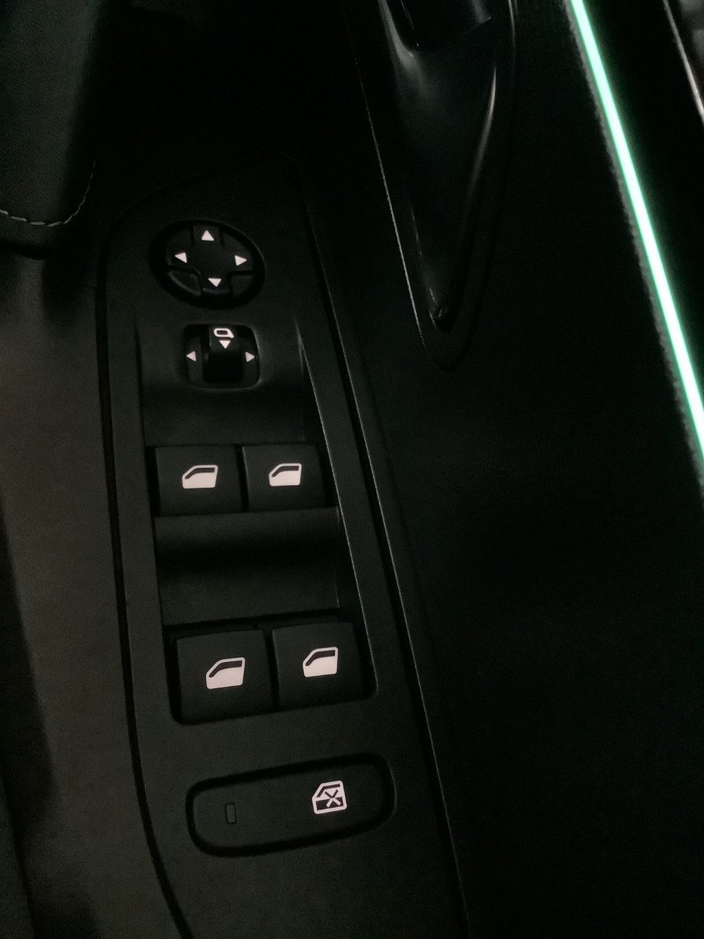 Used Peugeot 2008 2023 for sale - 78002610: Photo 26