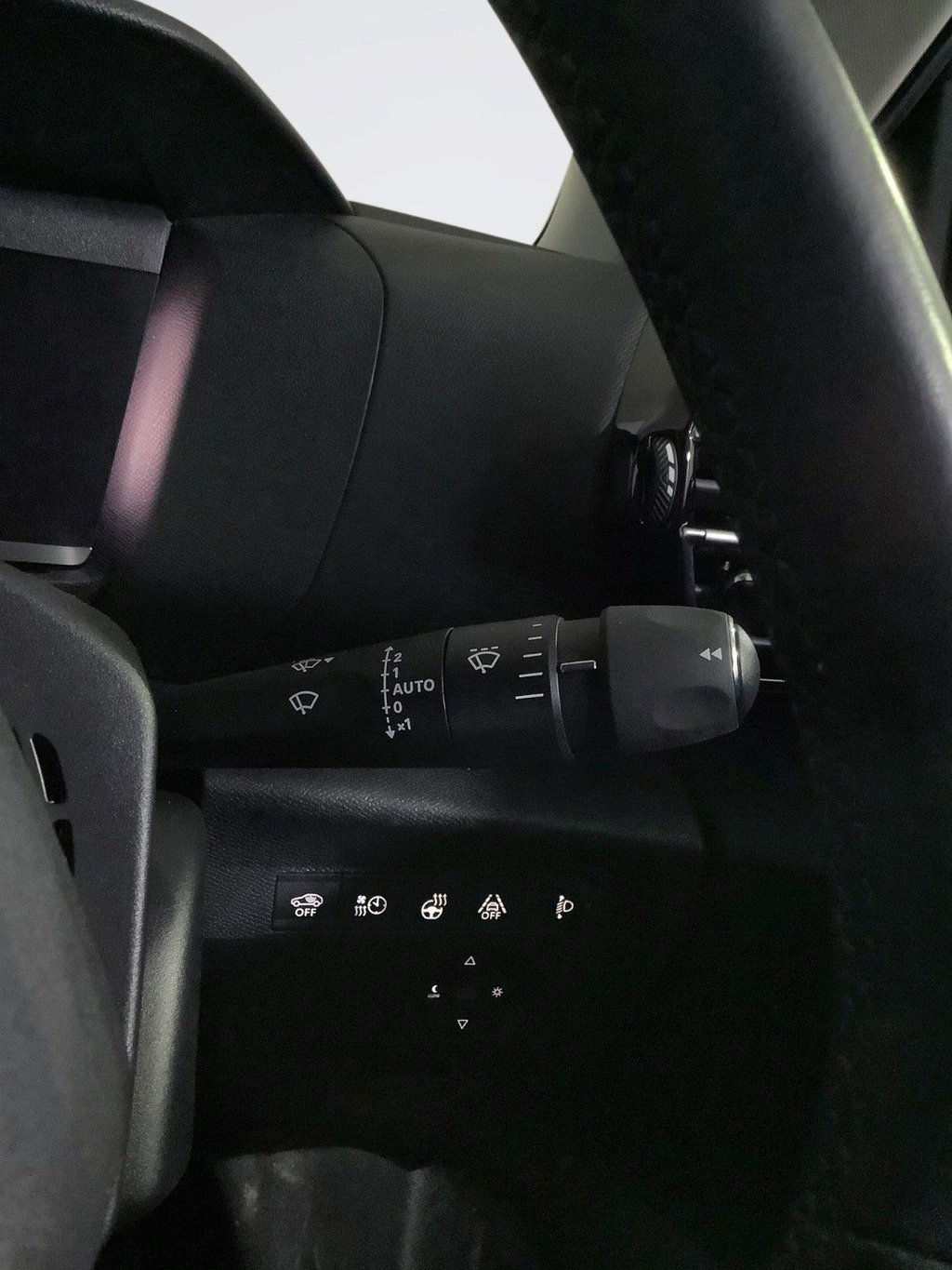 Used Citroen e-C4 2023 for sale - 75979762: Photo 19