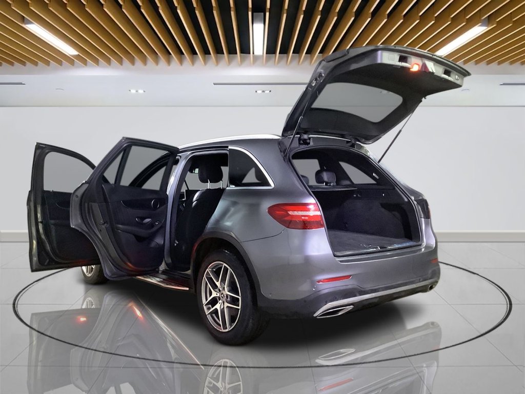 Used Mercedes-Benz GLC 2019 for sale - 76241367: Photo 10