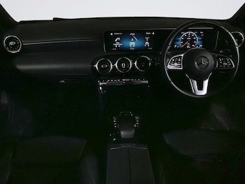 Used Mercedes-Benz A-Class 2020 for sale - 75752698: Photo