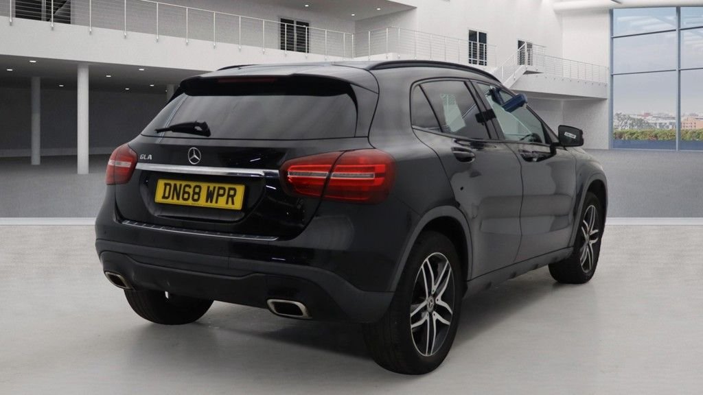 Used Mercedes-Benz GLA 2018 for sale - 76469586: Photo 4