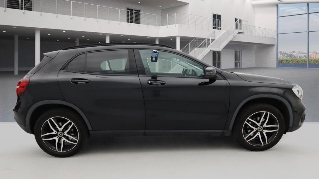 Used Mercedes-Benz GLA 2018 for sale - 76469586: Photo 5