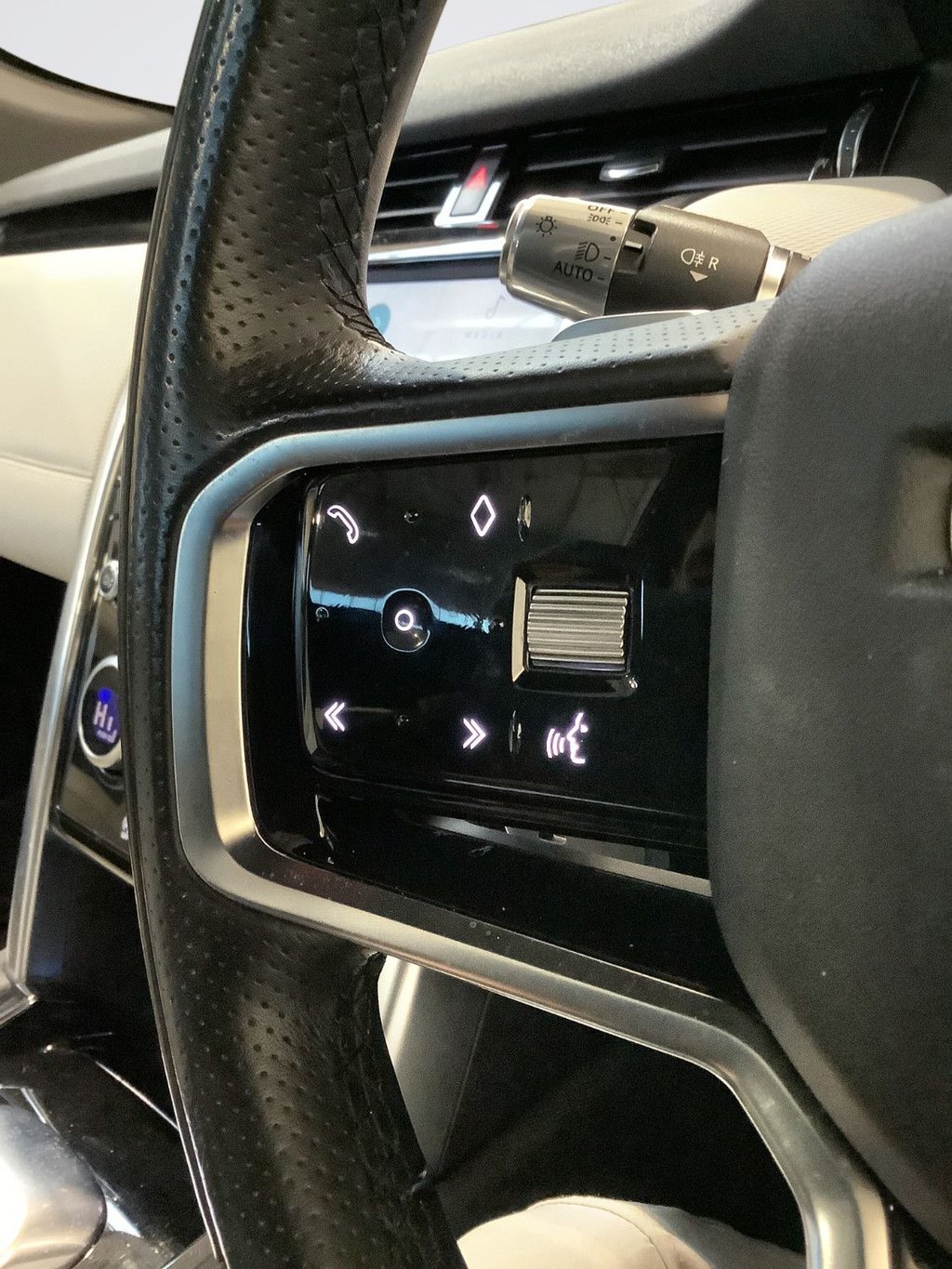 Used Land Rover Discovery Sport 2021 for sale - 76923540: Photo 18