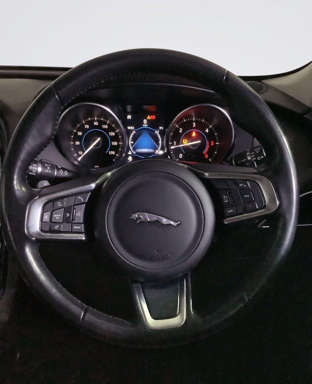 Used Jaguar F-Pace 2018 for sale - 77952589: Photo 14