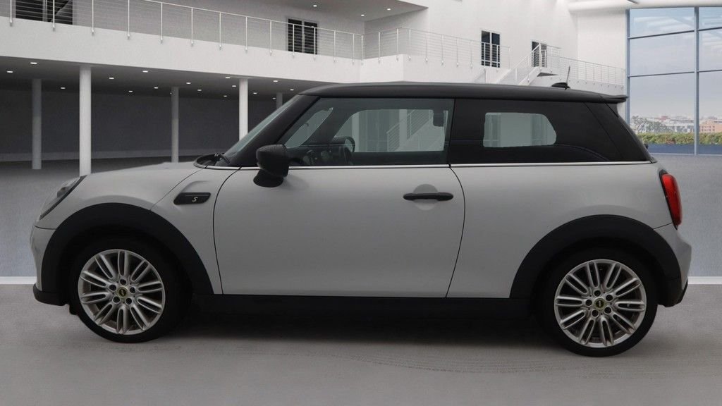 Used MINI Hatch 2022 for sale - 77520956: Photo 6