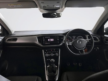 Used Volkswagen T-Roc 2022 for sale - 78896511: Photo