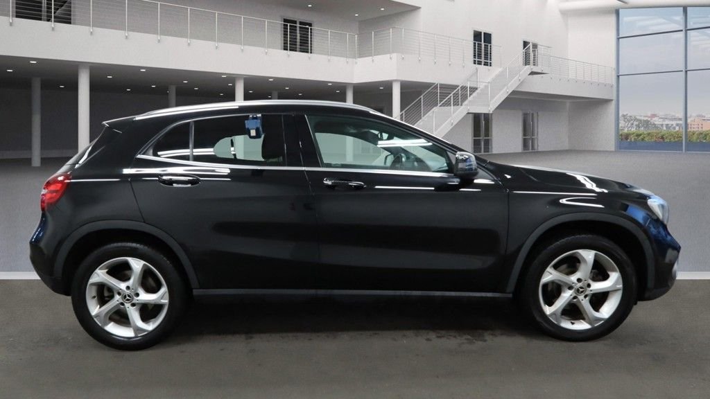 Used Mercedes-Benz GLA 2019 for sale - 76985877: Photo 11