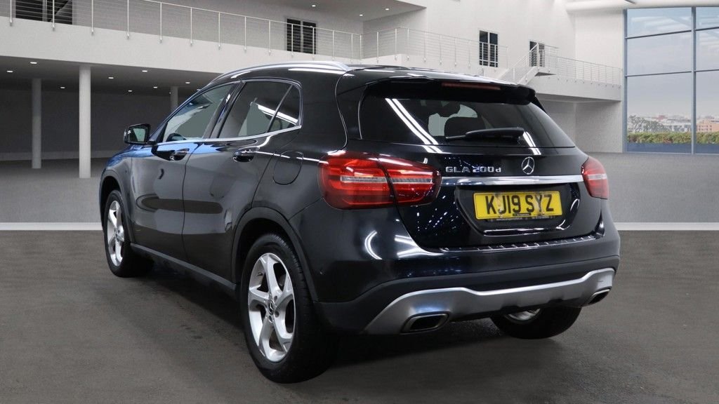 Used Mercedes-Benz GLA 2019 for sale - 76985877: Photo 9