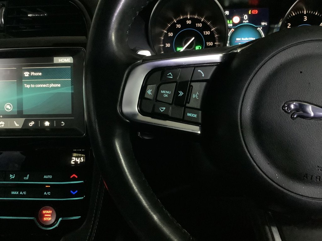 Used Jaguar F-Pace 2021 for sale - 76074001: Photo 17