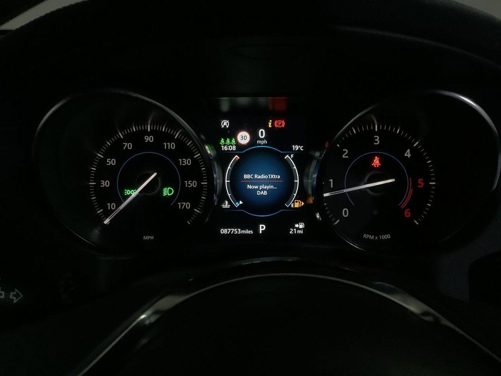 Used Jaguar F-Pace 2021 for sale - 76074001: Photo 18